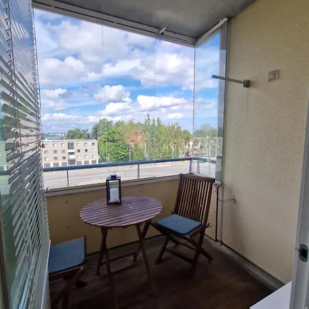 Hima With Sauna & Private Parking *